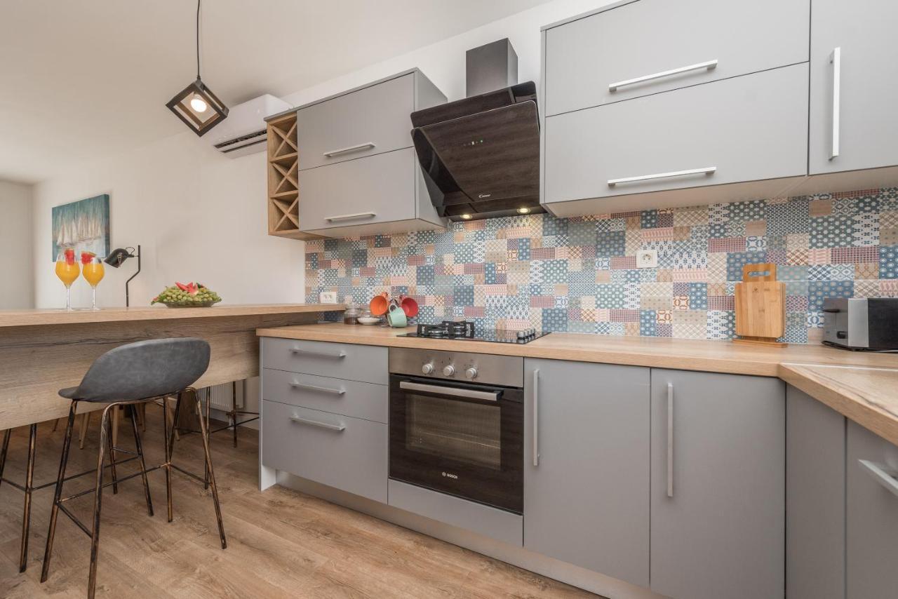 Apartmani Dmarie Привлака Экстерьер фото