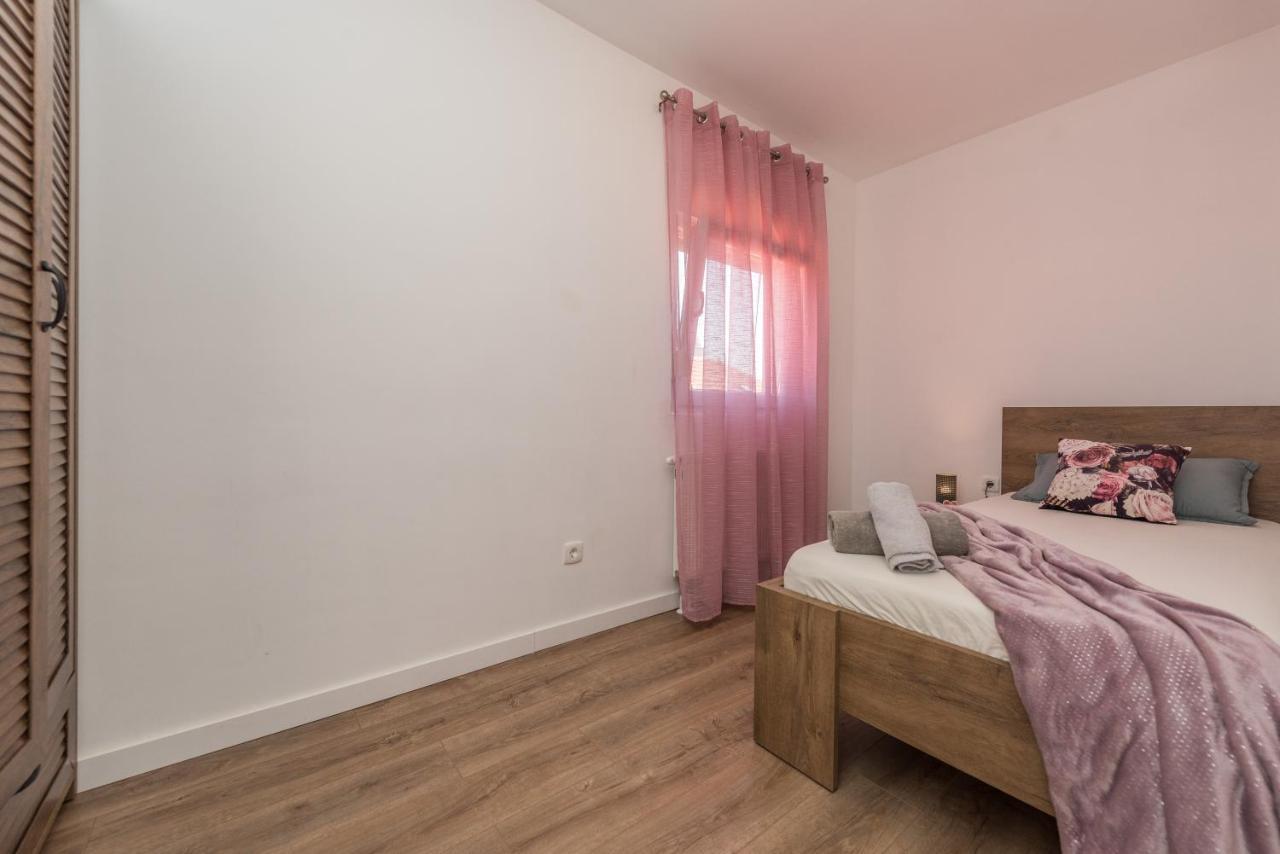 Apartmani Dmarie Привлака Экстерьер фото