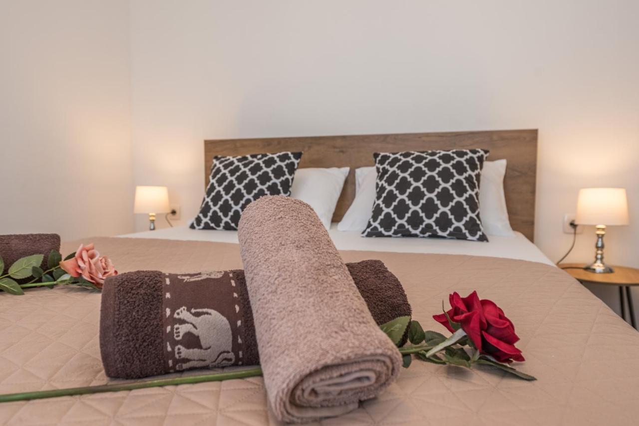 Apartmani Dmarie Привлака Экстерьер фото