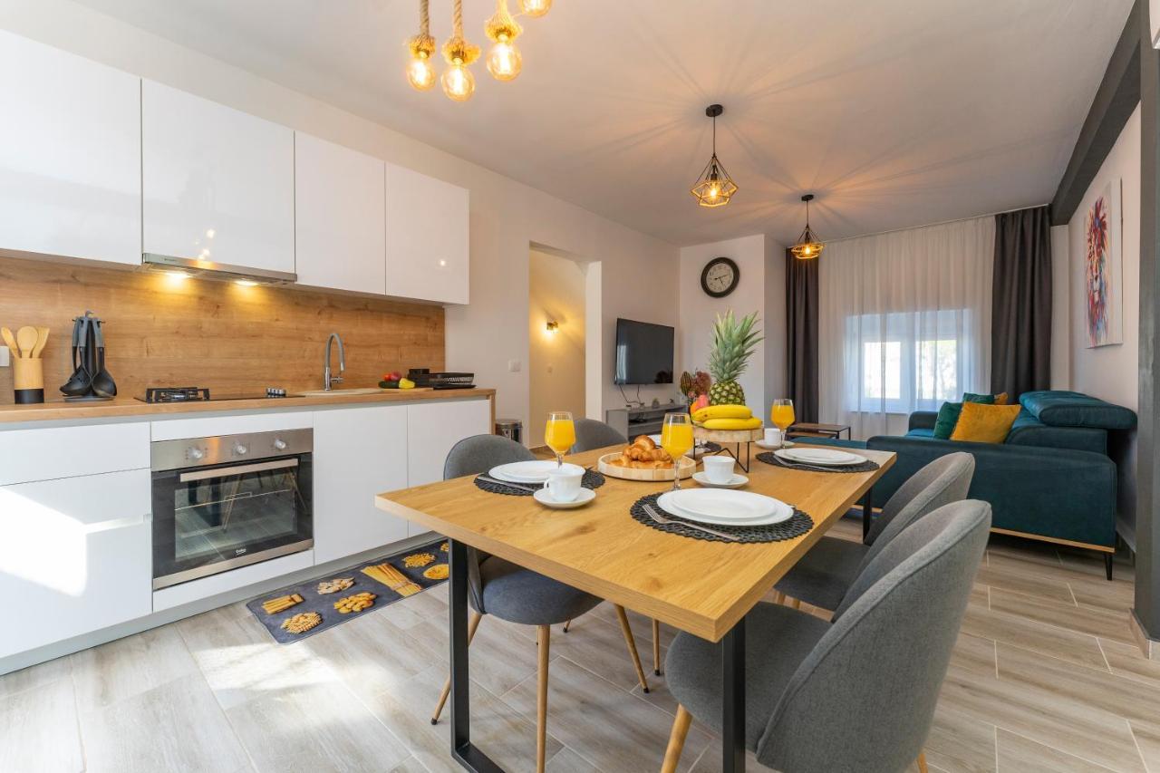 Apartmani Dmarie Привлака Экстерьер фото