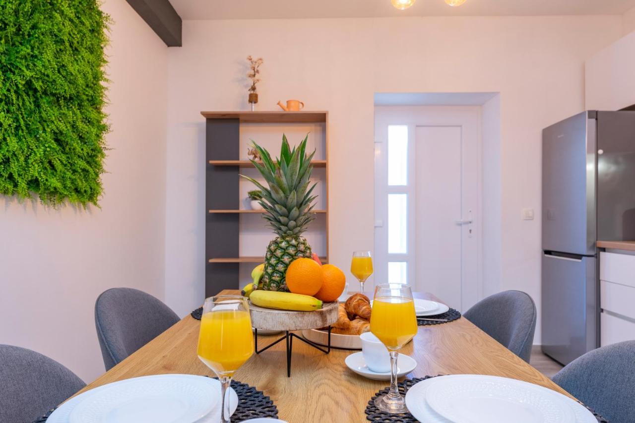 Apartmani Dmarie Привлака Экстерьер фото