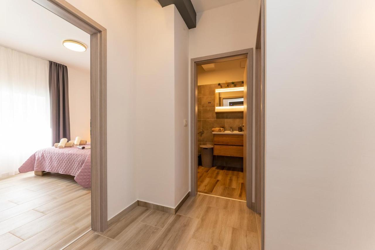 Apartmani Dmarie Привлака Экстерьер фото